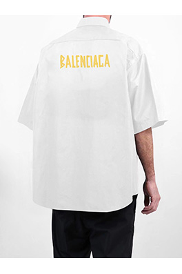 バレンシアガ   プリントロゴ半袖シャツ