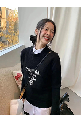 プラダ服コピーニット& セーター♡ ブラック ♡ PRADAロゴポイント ♡ カジュアル感　♡ S~XL ♡