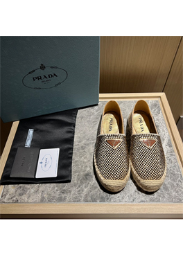 レディース!!プラダ スリッポンスーパーコピー  PRADA...