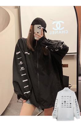 バレンシアガ  LOGOMANIA ALLOVER エンブレムコレクションのダンマク超ワイドフィットフーディージャケット