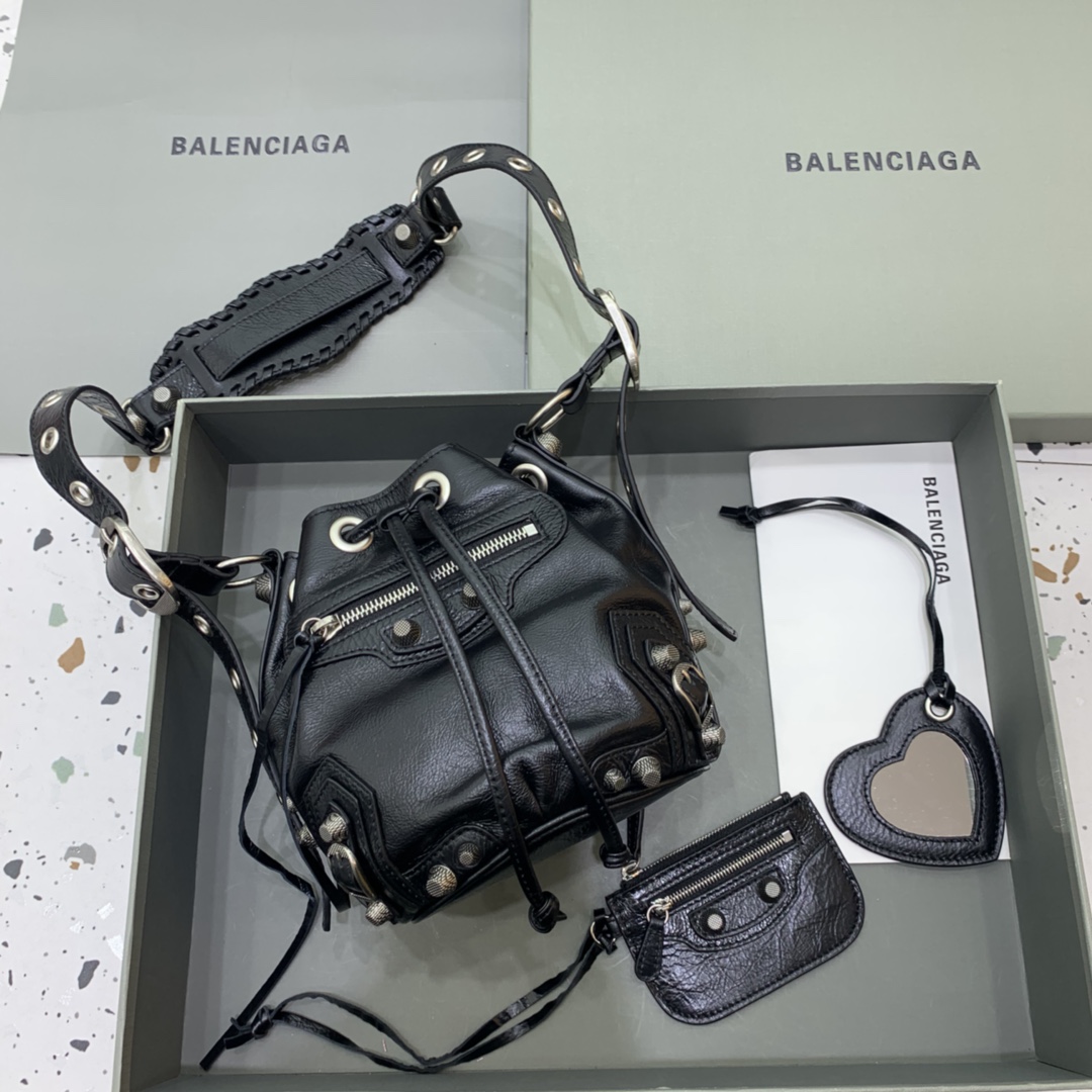 バレンシアガ ショルダーバッグ コピー　 BALENCIAG...