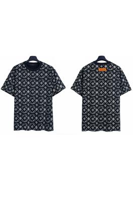 ルイヴィトン 短袖Tシャツ スーパーコピー Louis Vuitton フルプリントロゴの短袖Tシャツ