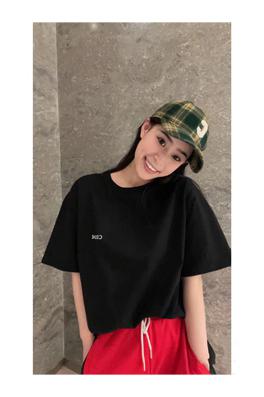 セリーヌ 小文字 プリントロゴTシャツ  シンプルで洗練celine スーパーコピー