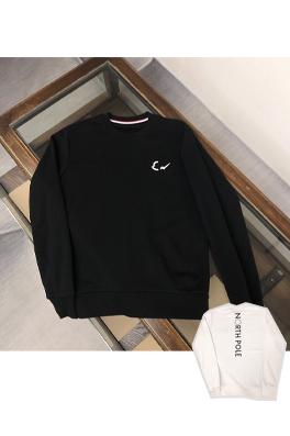 モンクレール スウェット Tシャツ ト スーパーコピー   MONCLER  カラフルな印花が目を引く人気のスウェットシャツ