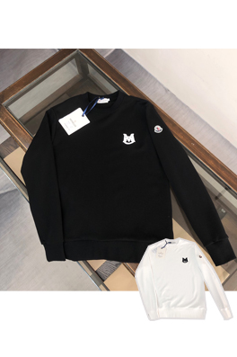 モンクレール スウェット Tシャツ ト スーパーコピー 華やかなプリントデザインのスタイリッシュなセーター