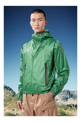モンクレール アウタースーパーコピー    Moncler Plethodon uvカット フード付きコート風ジャケット