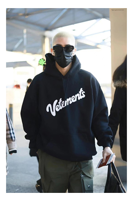 ヴェトモン パーカースーパーコピー   VETEMENTS ...