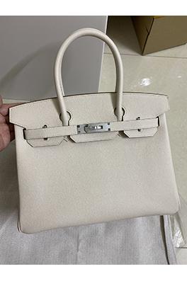 エルメス バーキン 30 スーパーコピー  Birkin 30 cmの広いディテールは完璧で Epsomレザーは豪華な質感を示しています HERMES  バッグ