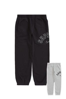 Supreme x Nike Arc Sweatpant コラボ - スタイリッシュ裏起毛スウェットパンツ