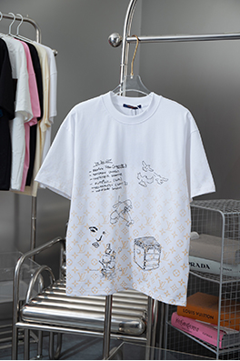 ルイヴィトンコピー   モノグラムプリント半袖Tシャツ