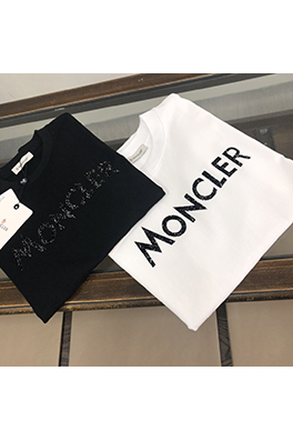 モンクレールスーパーコピー  新しいカップルのラウンドネック半袖Tシャツ