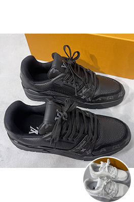 ルイヴィトン Louis V Trainer Sneaker 24Ss スニーカー