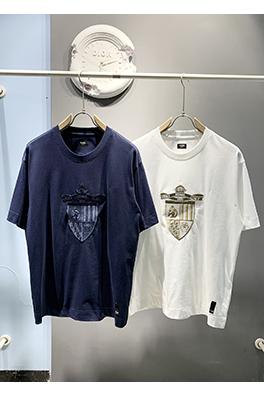 フェンディ新しいクラブシールドバッジ刺繍Tシャツ