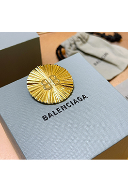 バレンシアガコピーBalenciagaブローチ