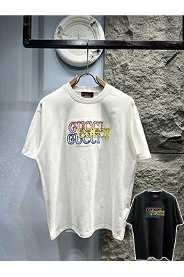 グッチスーパーコピー新しい虹の刺繍文字半袖Tシャツ