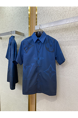 ルイヴィトンスーパーコピー 新しいグラデーション半袖シャツ