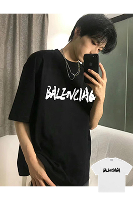 バレンシアガ筆文字アートクルーネック半袖Tシャツ