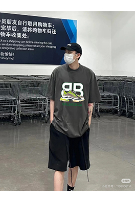 バレンシアガ新作ダッドスニーカーコラボ ダブルBロゴプリント半袖Tシャツ