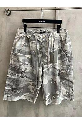 バレンシアガ汚れたペイントチェックコットンショーツ
