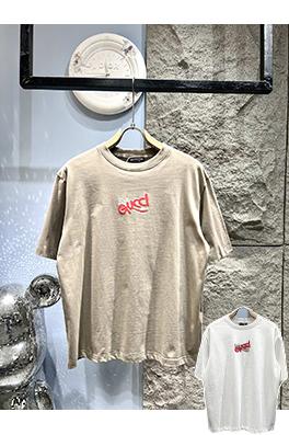 バレンシアガXグッチコラボコレクション幻のアルファベットTシャツ