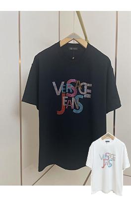 ヴェルサーチホットドリルのアルファベットTシャツ