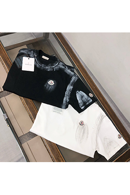 モンクレール新しい水洗いラウンドネック半袖Tシャツ