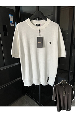 フェンディハードウェアダブルFロゴ半袖Tシャツ
