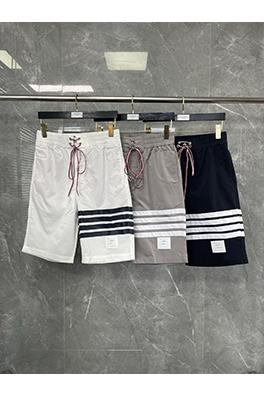 トムブラウンプレス四棒ビーチパンツ