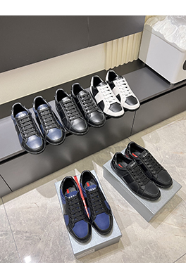 プラダメンズハイエンドスニーカー