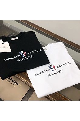 モンクレール ブランドロゴ柄プリントラウンドネック半袖Tシャツ