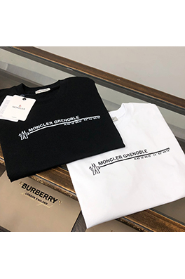 モンクレール 新しいプリントロゴ半袖Tシャツ