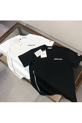 モンクレールコピー 新しい胸のブランドプリントlog半袖Tシャツ