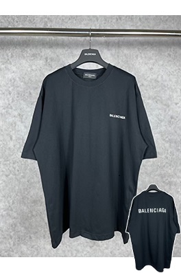 バレンシアガ 前後のファッションロゴ半袖Tシャツ