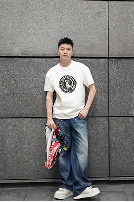 ルイヴィトン 新作スタンププリント半袖Tシャツ