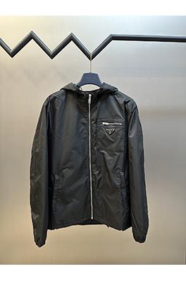 プラダコピー 三角マークのジッパー付きフード付きジャケット