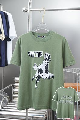 ルイヴィトン ブランドロゴが描かれたスマートハウンド柄半袖Tシャツ