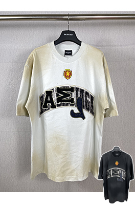 バレンシアガ古い磨かれた塗装半袖Tシャツ
