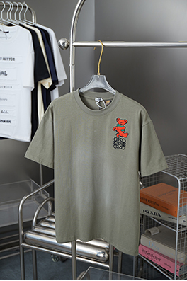 ロエベスーパーコピー 新しいウォッシュスプレー色のベアー刺繍半袖Tシャツ