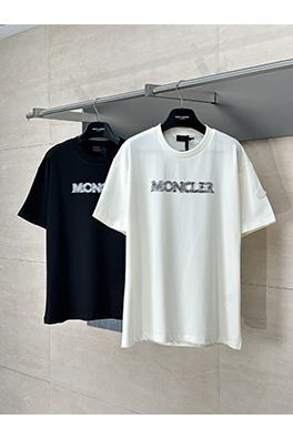 モンクレール 新しい星のロゴ半袖Tシャツ
