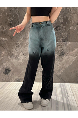 ルイヴィトン グラデーション刺繍デニムパンツ
