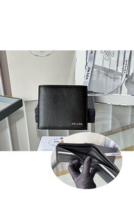 プラダ新しいメンズ 財布
