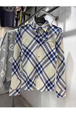 バーバリー ウールニーブルーのチェック柄ジャケット