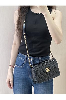 シャネルコピー 新しい大きなチェーンバッグ