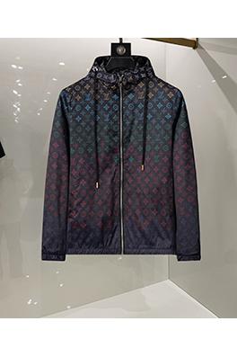 ルイヴィトン クラシックなロゴ入りメンズジャケット