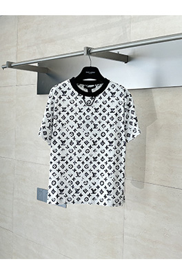 ルイヴィトンスーパーコピー 新しいモノグラムフルプリントチェーン半袖Tシャツ