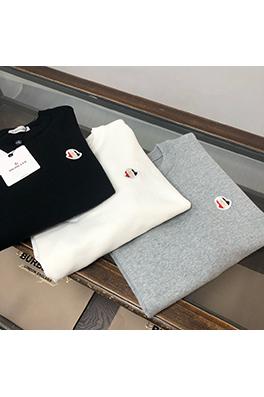 モンクレール 胸にブランド刺繍柄ロゴニットセーター