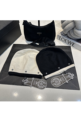 クロムハーツ オリジナルの新しいニットキャップ