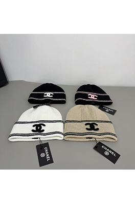 シャネル クラシックカラーのニットキャップ