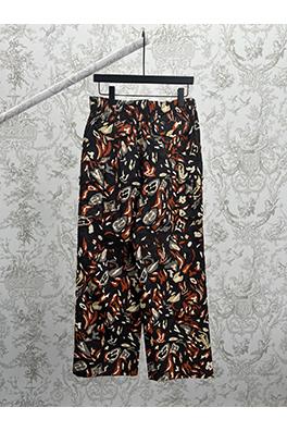 ルイヴィトンコピー Nigo コラボ迷彩ワークパンツ