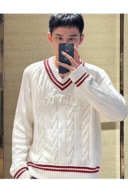 ルイヴィトン Louis Vuitton 新しいVネックプルオーバーセーター